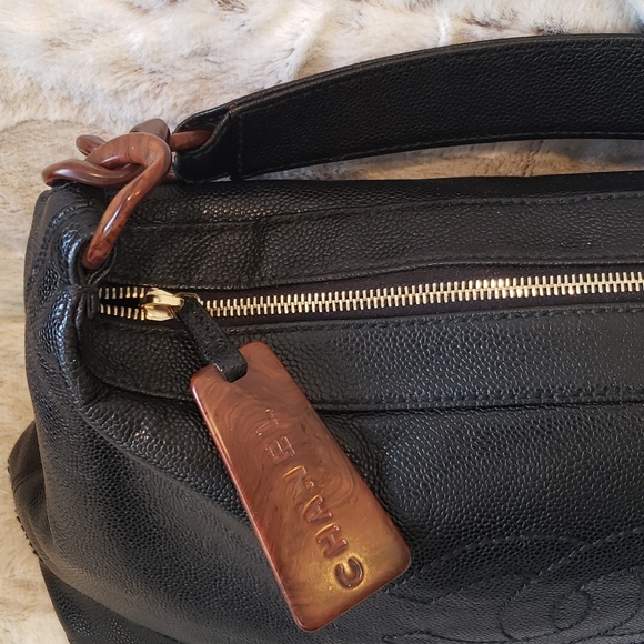 Chanel Caviar crescent hobo caviar black 2003 Near new condition. - Picture 6 of 9